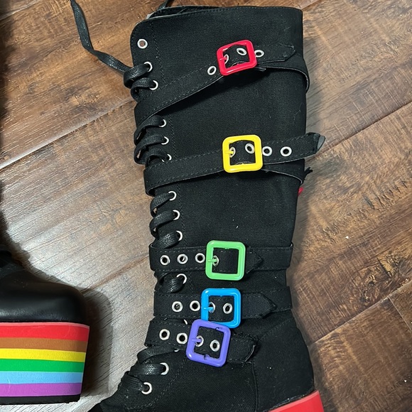 NWT Rainbow Platform Buckle Boots!! - Picture 3 of 8
